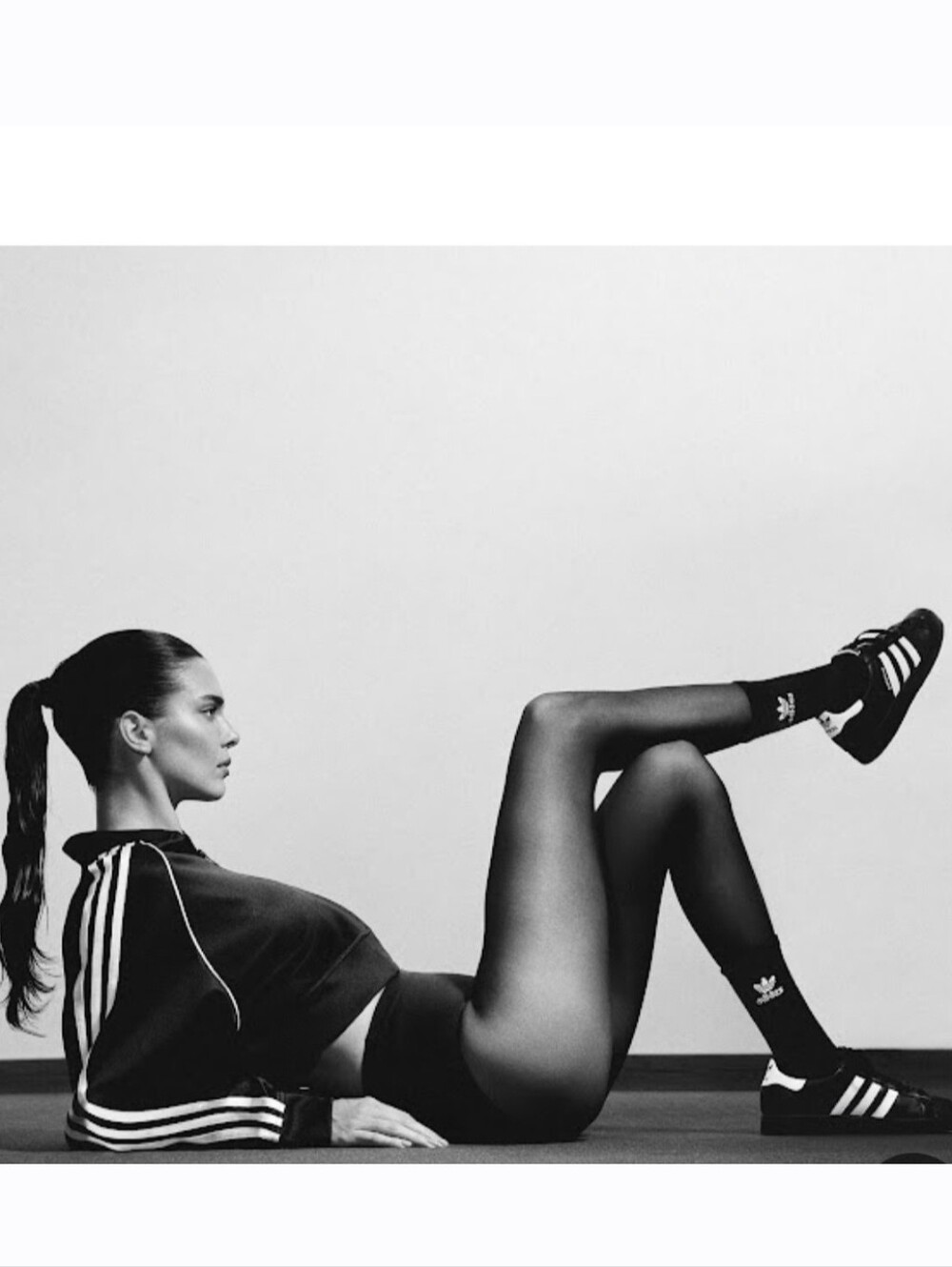 NWT Adidas Grand Court 2.0 Black And White Mens Size 8.5 / Womens Size 10